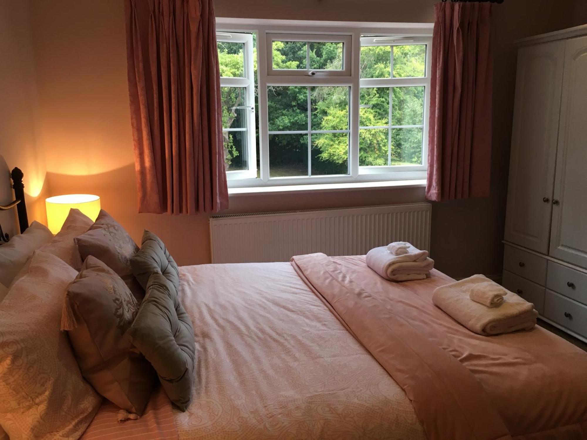 Leafy Suburban Bed And Breakfast Northwood  Esterno foto