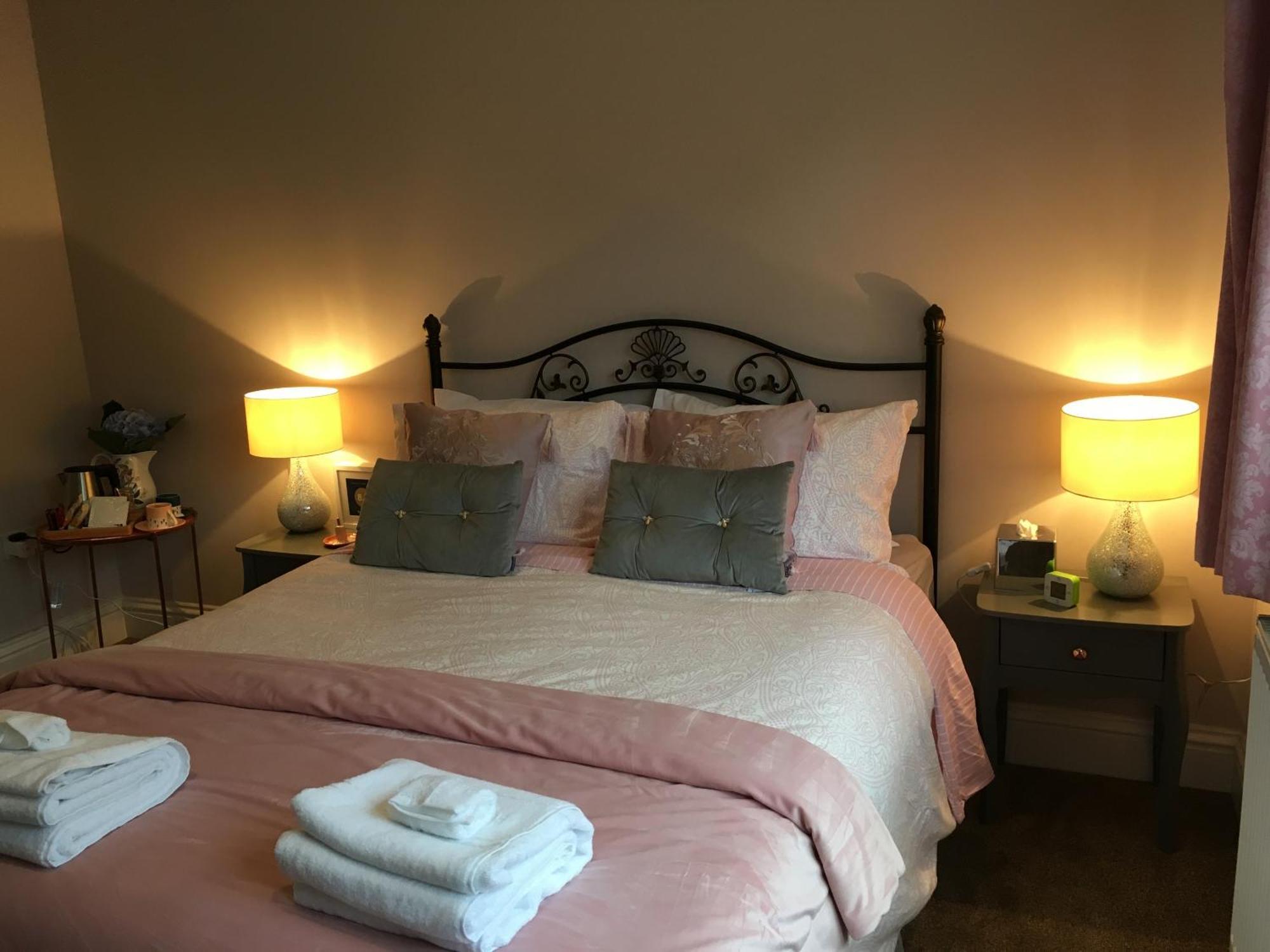 Leafy Suburban Bed And Breakfast Northwood  Esterno foto